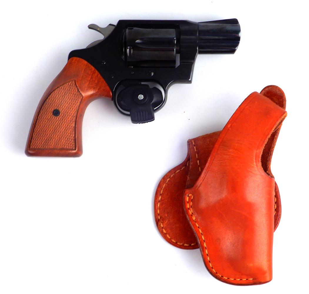 Colt Detective Special revolver: Colt Detective Special revolver, double action, .38 caliber, 6 shot, Serial Number C11275, , barrel length 2", overall length 6 3/4", with Bianchi Tan Model 56 holster, C & R NO, Instacheck YES