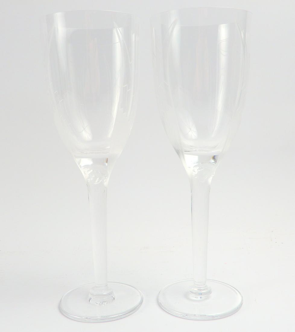 Pair of Lalique crystal Ange champagne flutes (1 of 2)
