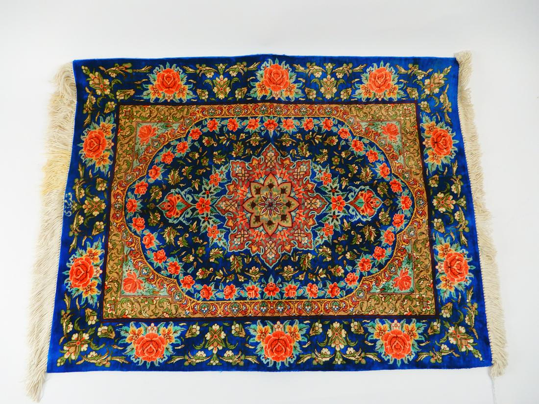 Persian Qum hand tied silk rug (1 of 1)