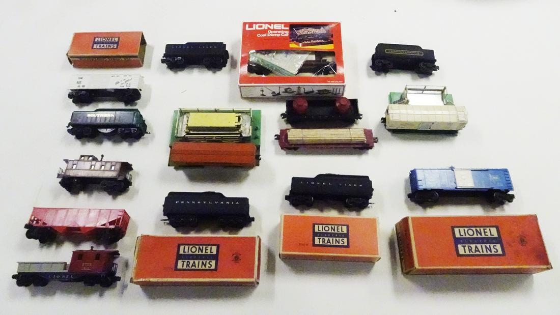 Post-war and modern era Lionel O gauge trains.: Post-war and modern era Lionel O gauge trains. Some in original boxes. #6357 brown LL caboose (no box), #3472 white operating milk car with stand (no cans, button or original box), #3424 Operating Wal