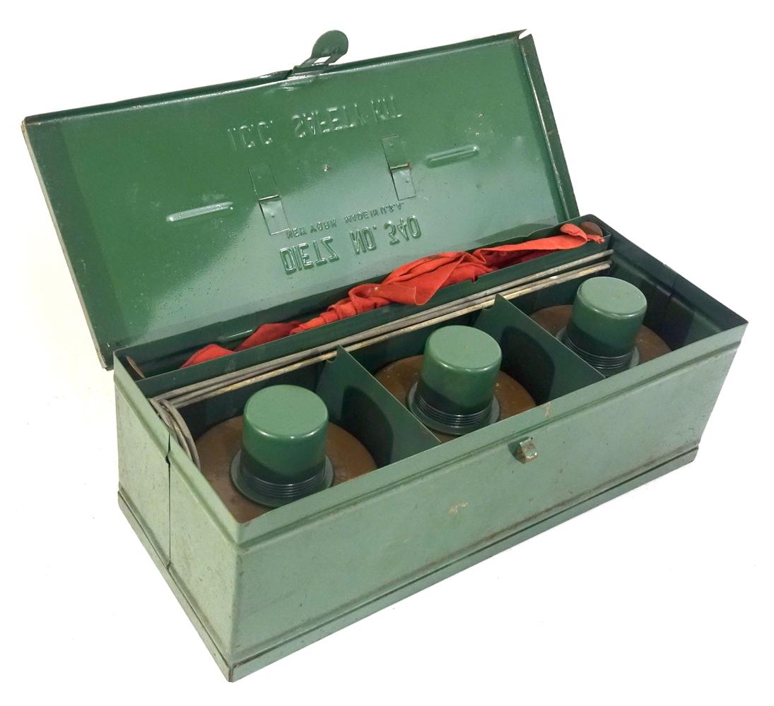 Dietz #340 I.C.C. Roadside Safety Kit (1 of 2)