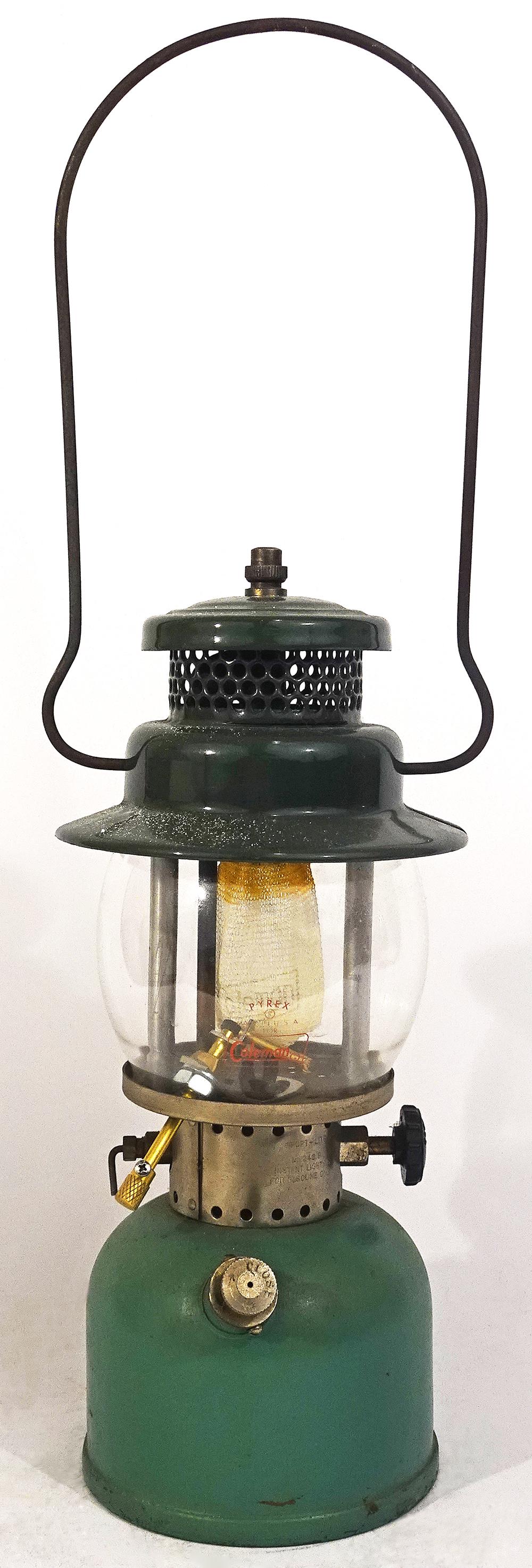 Coleman 242B camping lantern (1 of 2)