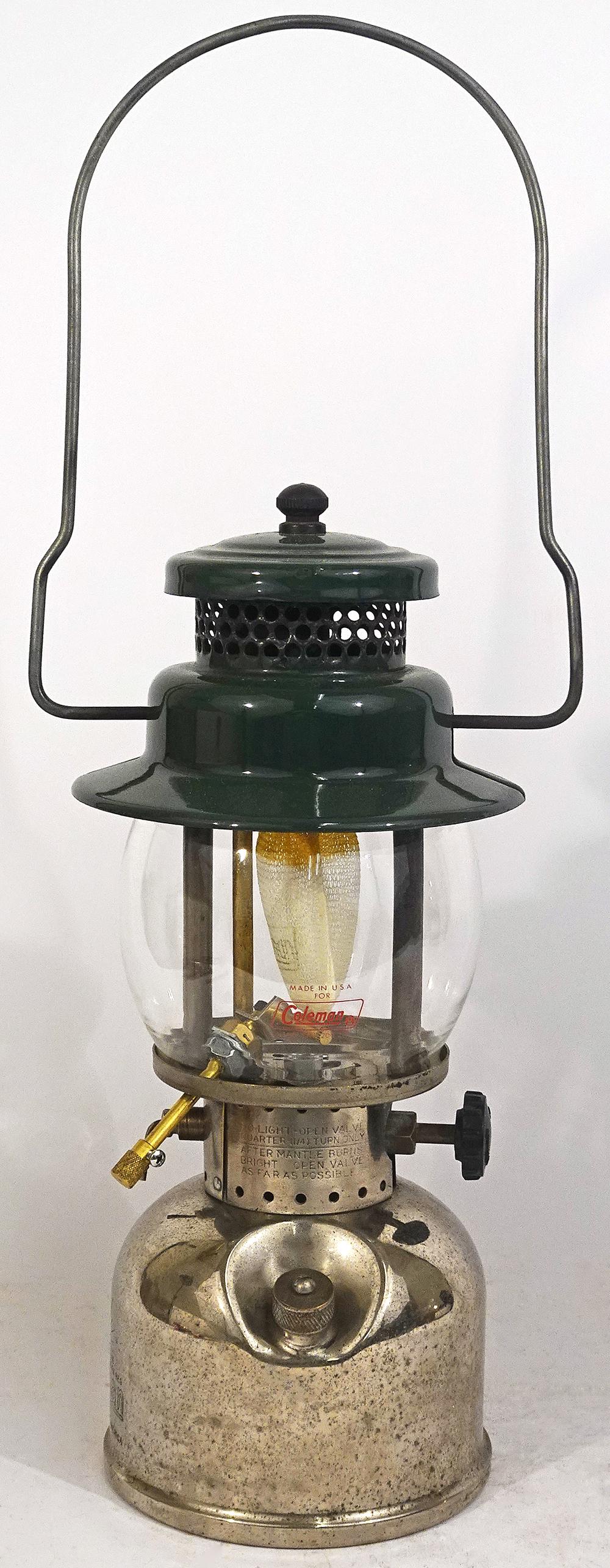 Coleman 242A camping lantern (1 of 1)