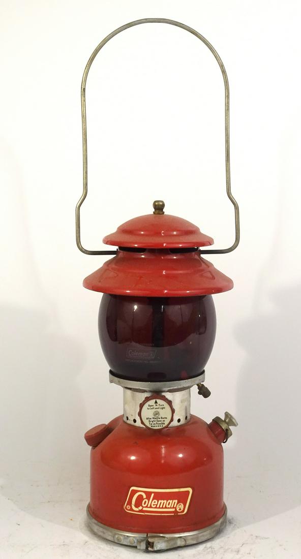 Coleman 200A camping lantern (1 of 2)