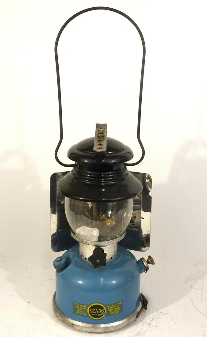 Sears Model 476.74550 camping lantern (1 of 2)