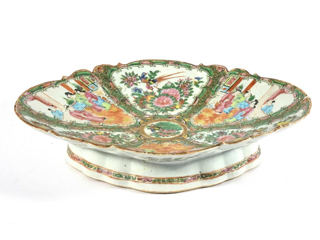 Chinese Rose Medallion footed platter (1 of 1)