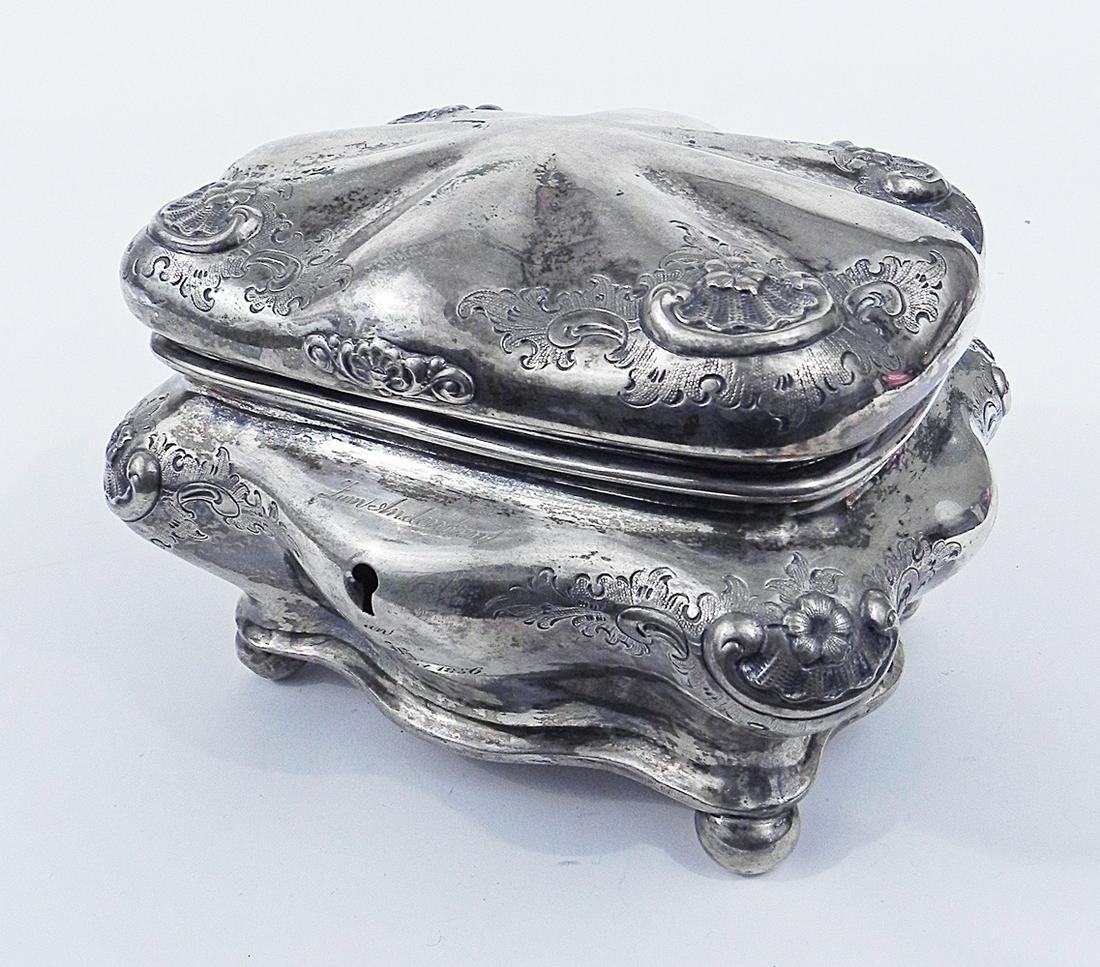 German 750 silver and vermeil Etrog box (1 of 5)