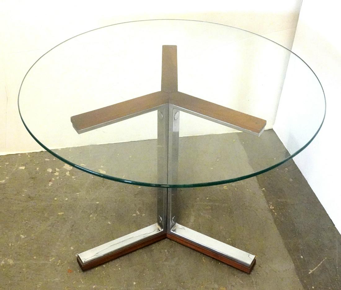Mid C. Modern round table (1 of 1)