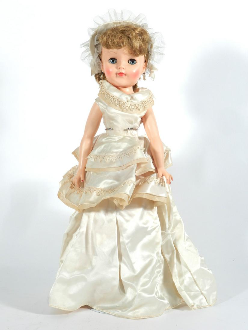 Effanbee vinyl bride doll: Effanbee vinyl bride doll, 19", ca. 1960