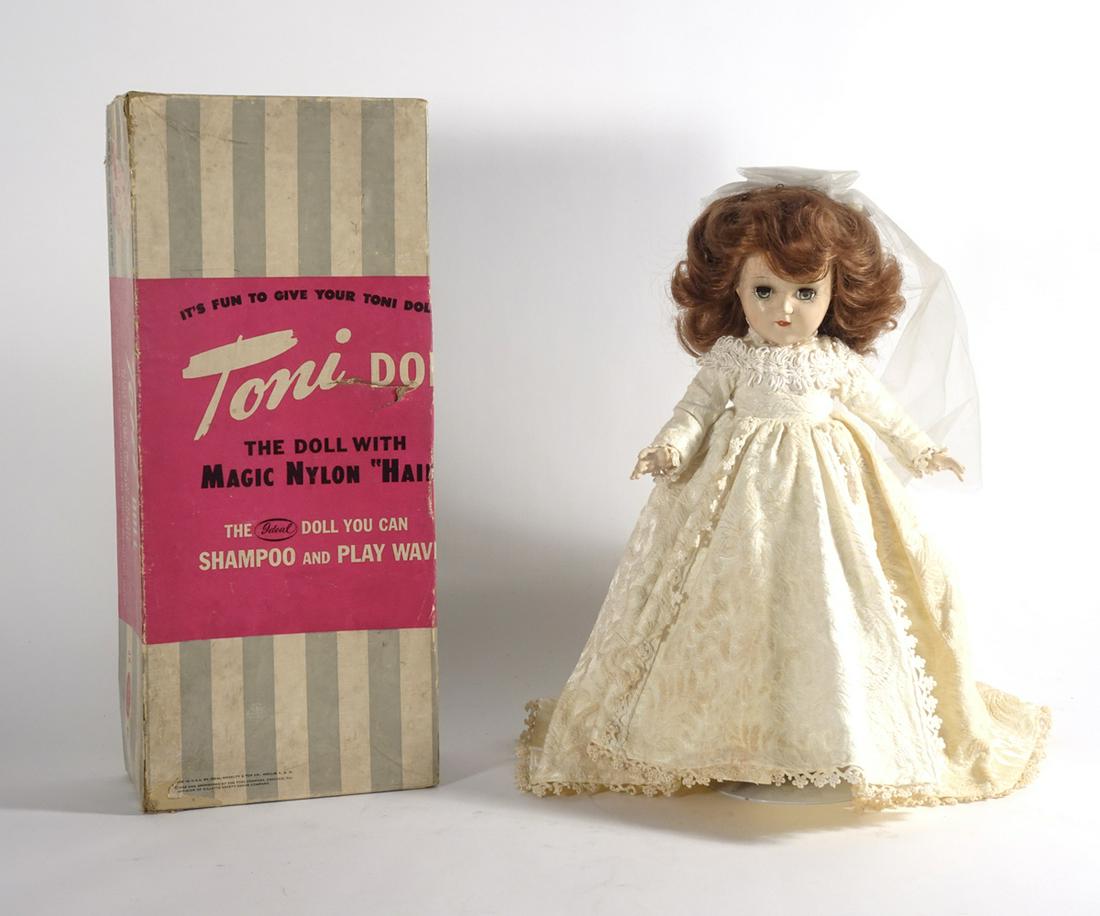 Ideal 1950's Toni doll with Toni box (1 of 4)
