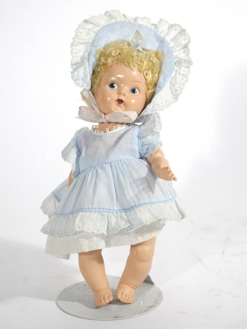 1950 Vogue hard plastic strung painted eye Crib Crowd: 1950 Vogue hard plastic strung painted eye Crib Crowd Ginny doll, original Vogue outfit