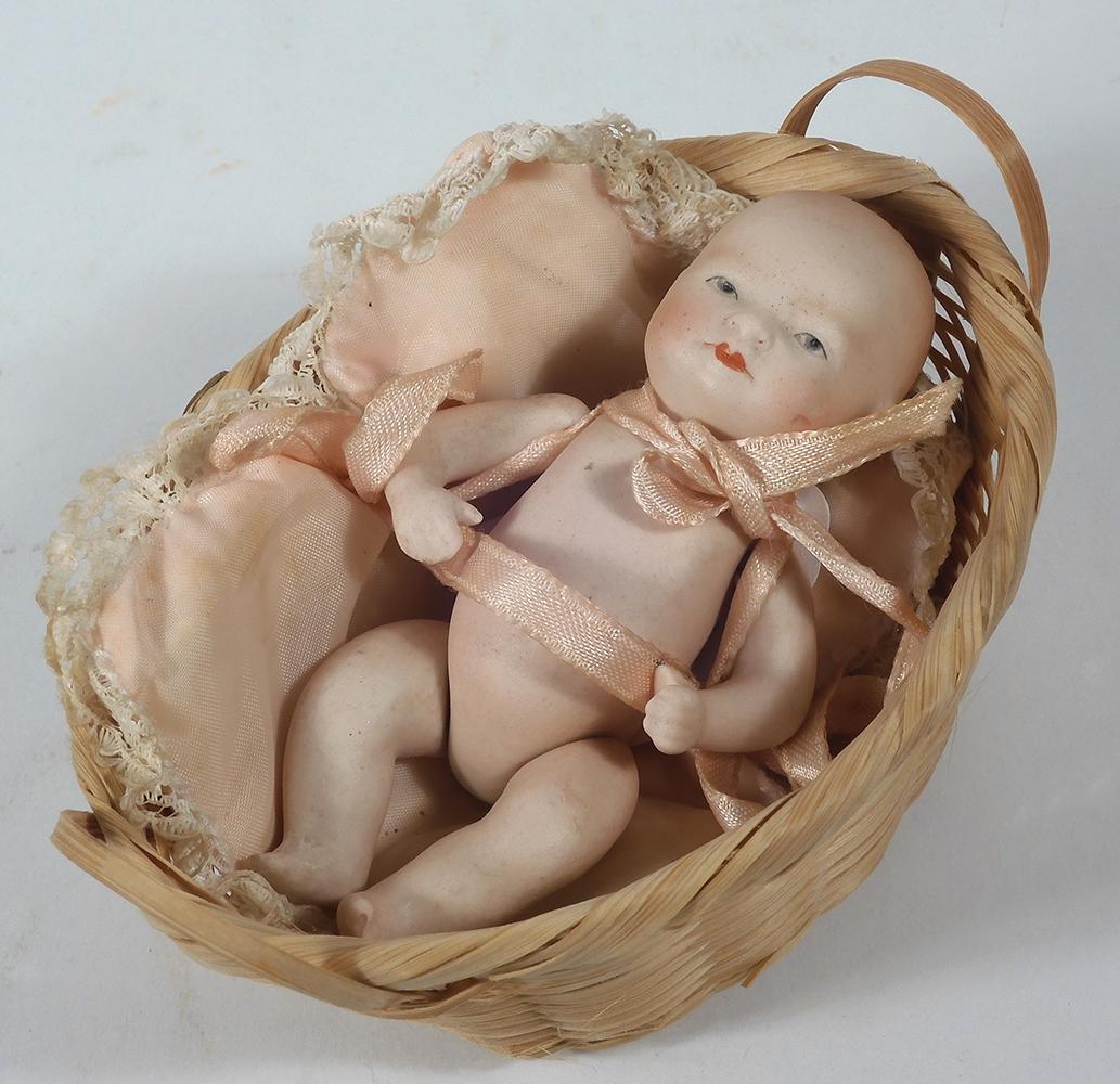 Antique all bisque Byelo baby (1 of 3)