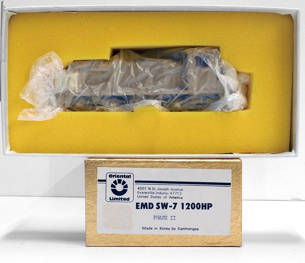 Brass HO gauge EMD SW-7 Phase II 1200 HP diesel engine (1 of 3)