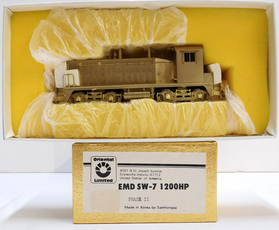 Brass HO gauge EMD SW-7 1200 HP Phase 2 Diesel engine (1 of 3)