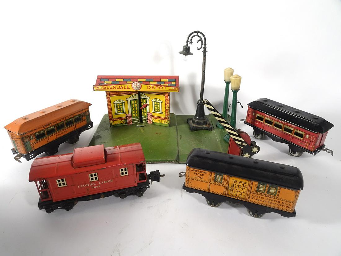 1930's-1940's Lionel, American Flyer and Marx trains (1 of 1)