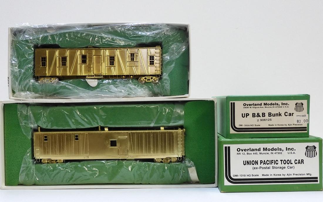 Two brass HO gauge M O W  freight cars in original (1 of 5)