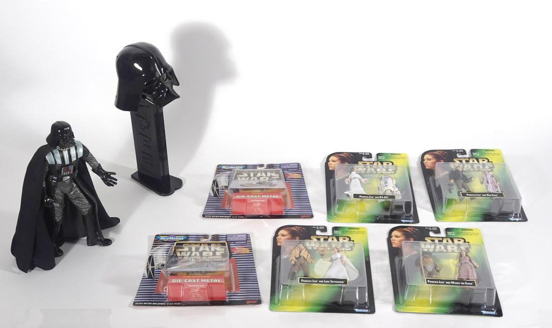 One lot of assorted  1990's-2000's Star Wars figures (1 of 2)