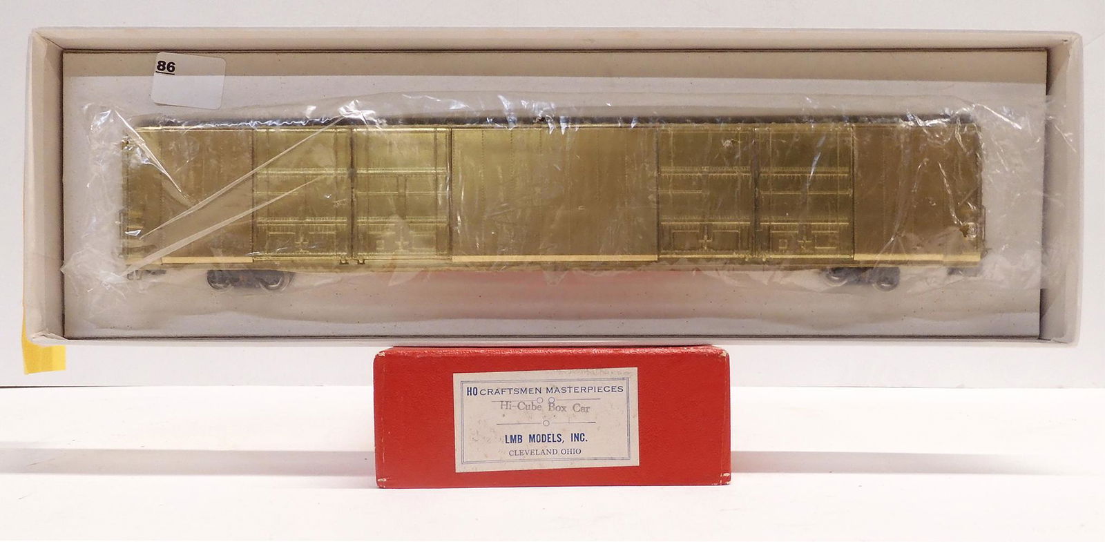 Brass HO gauge long HI-Cube box car in original box (1 of 3)