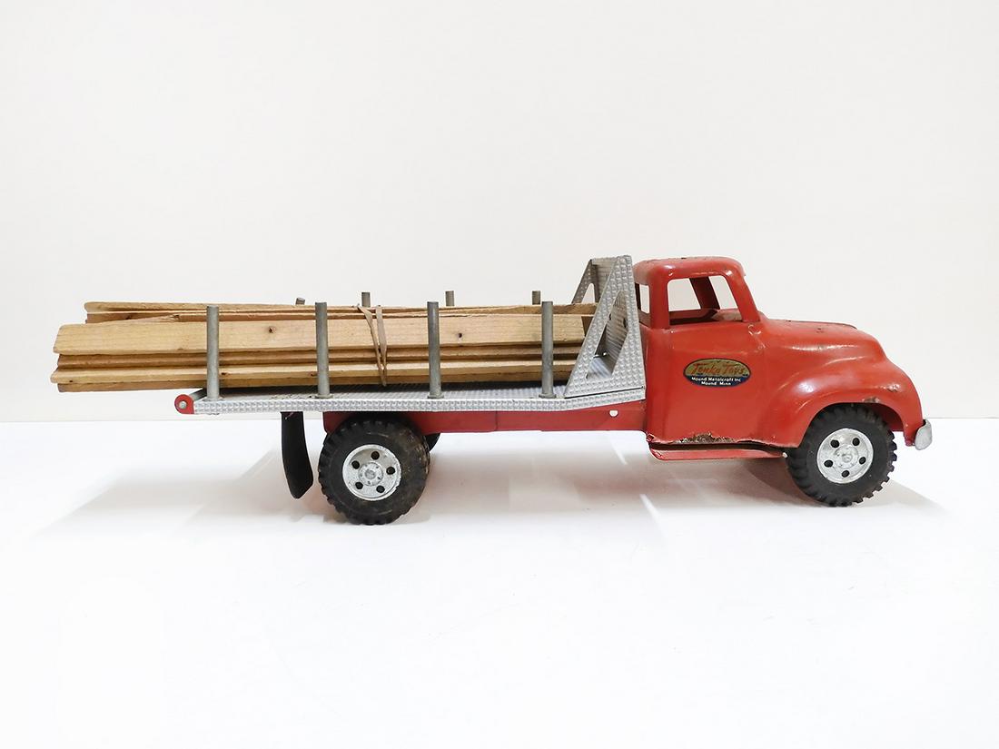 1950's Tonka pressed steel lumber truck (1 of 8)