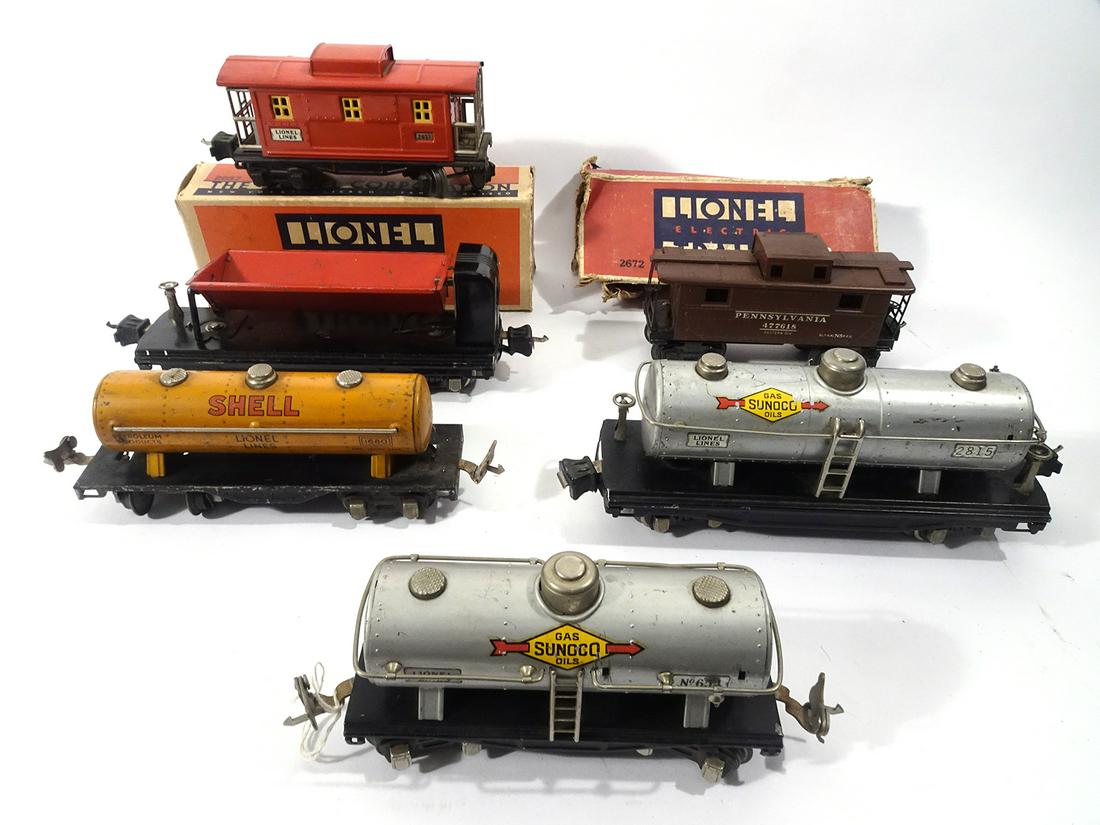 Six 1930's Lionel O gauge freight cars (1 of 1)