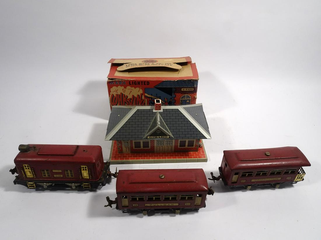 1930's Lionel O gauge train set and Marx lighted (1 of 5)