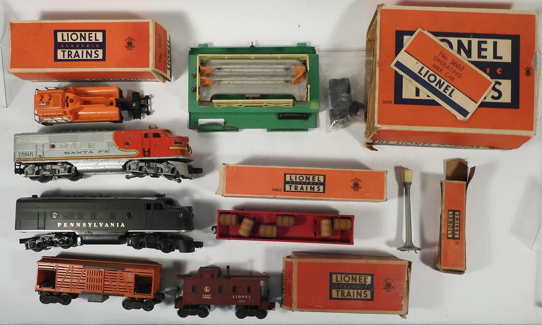 One lot of Post War Lionel O gauge trains (1 of 7)