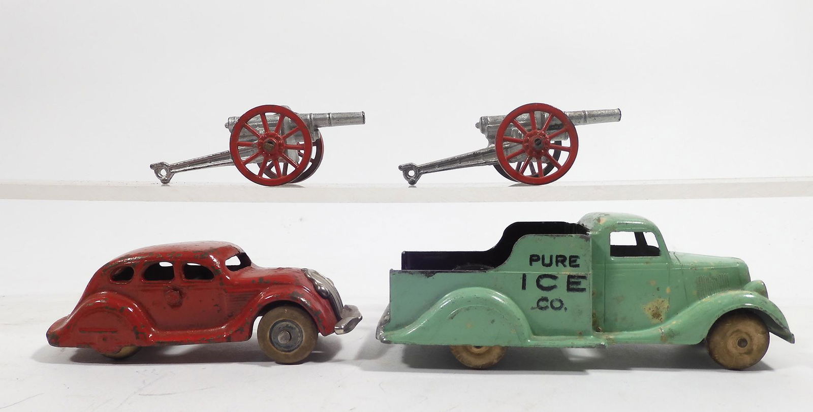 Vintage die cast metal vehicles and cannons (1 of 5)