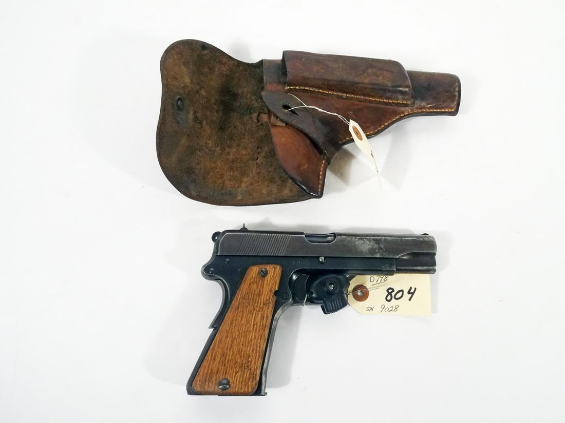 F.B. Radom VIS Model P-35 Pistol: F.B. Radom VIS model P-35 pistol with leather holster, semi-automatic, 9X19 mm caliber, 5 shot, magazine feed, serial number 9028, barrel length 3 1/2", overall length 7 3/4", C & R YES, Instacheck YE