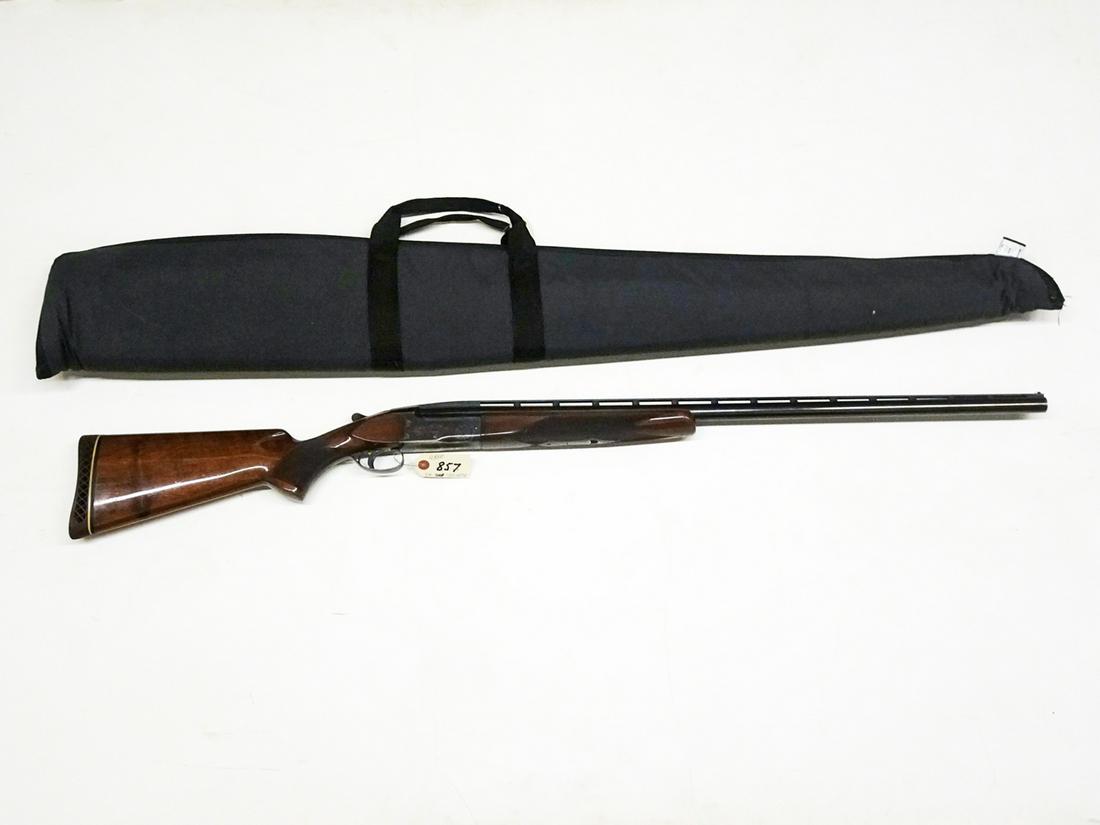 Browning Model BT-99 Shotgun: Browning model BT-99 shotgun with soft side carry case, top break action, 12 gauge caliber with 2 3/4" chamber, single shot, serial number 72D14898, barrel length 32", overall length 49", C & R NO, In