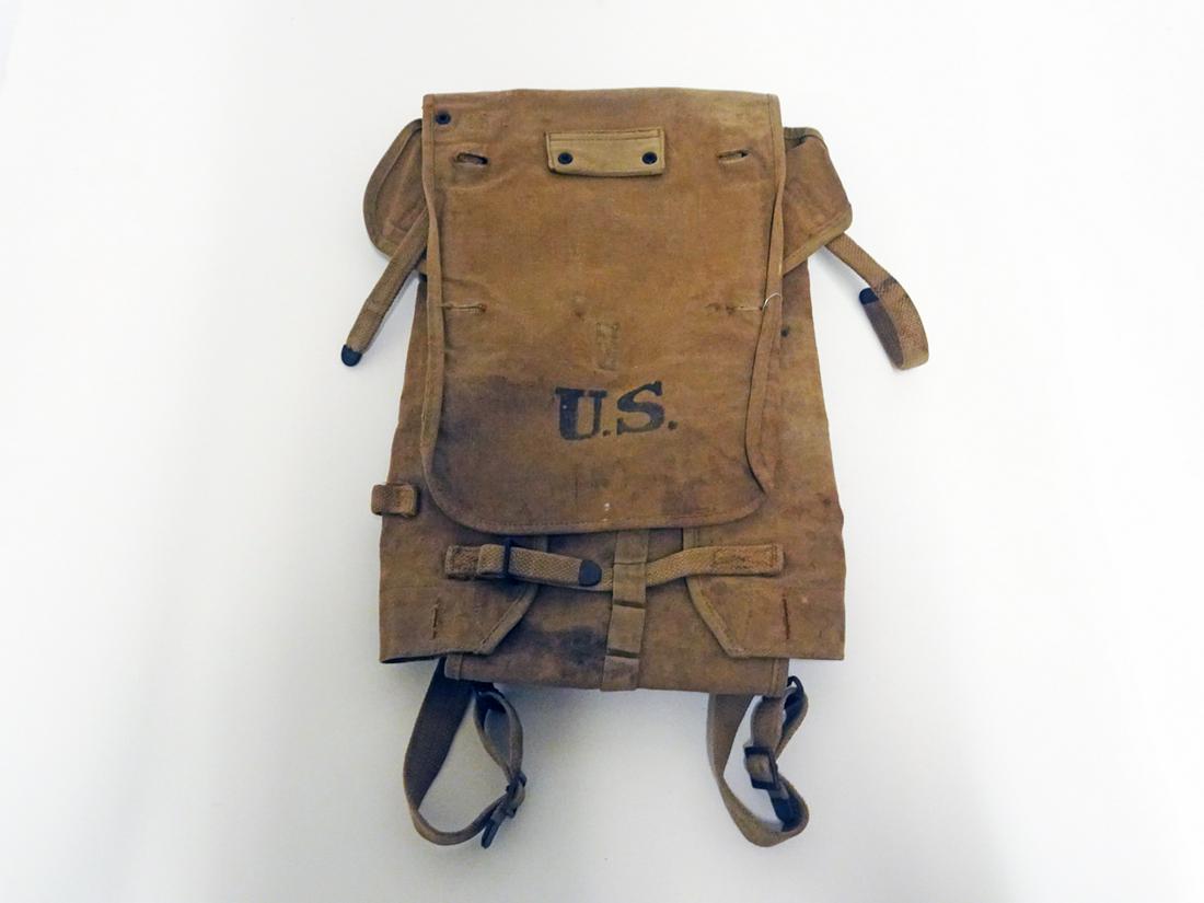 WWI U.S. Army M1910 Haversack: WWI U.S. Army M1910 canvas haversack field bag backpack, faint and worn markings on inner flap, 18" (height) x 12" (length)