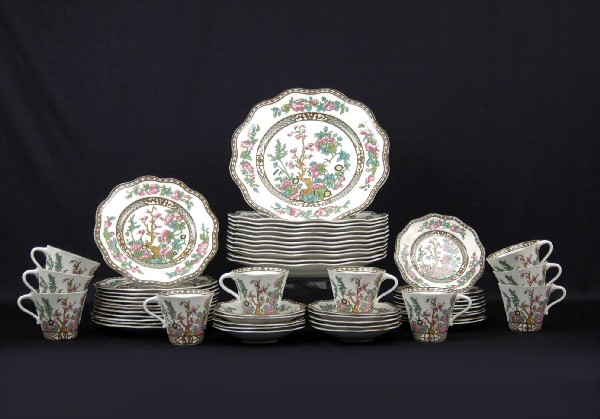 Set of Coalport "Indian Tree" dinnerware, including: Set of Coalport "Indian Tree" dinnerware, including twelve 10 1/2" dinner plates, twelve 8" plates, ten 6 1/2" plates, ten teacups and saucers, 19th C.
