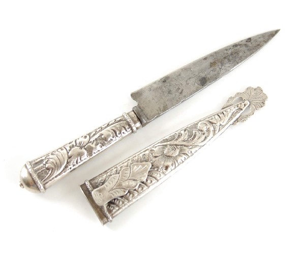 800 Silver Argentinian knife with sheath, repousse: 800 Silver Argentinian knife with sheath, repousse handle and sheath, impressed Industria Argentina 800, 10 1/2" long