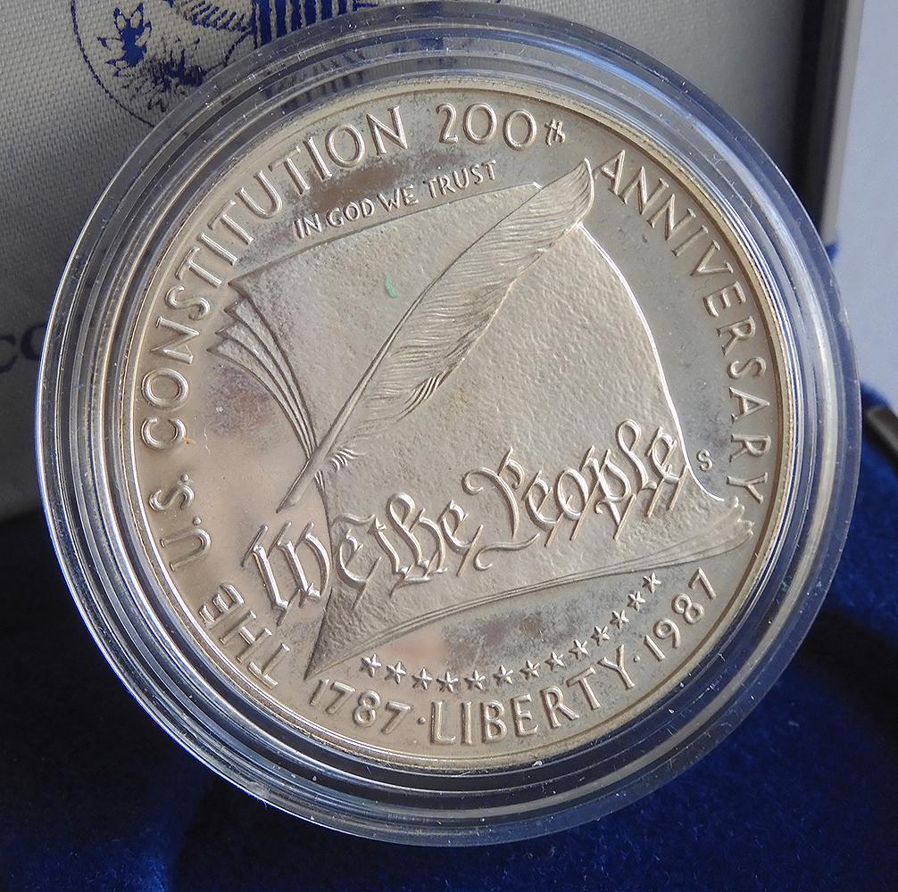 1987 S Silver Dollar United States Constitution Coin (1 of 3)