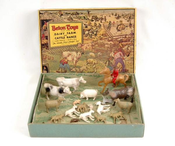 Beton Toys Dairy Farm and Cattle Range #191, in or: Beton Toys Dairy Farm and Cattle Range #191, in original box
