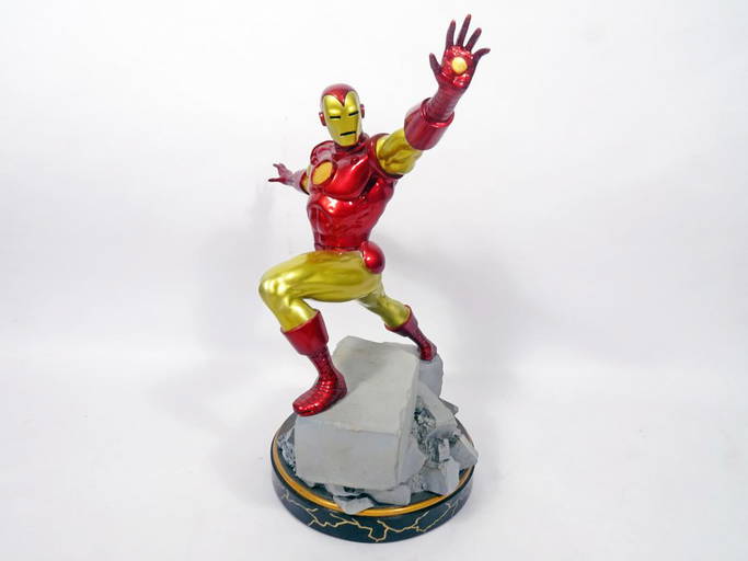 Diamond Select Iron Man Resin Statue
