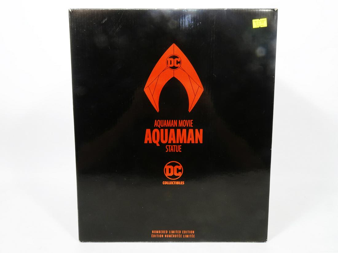 DC Collectibles Aquaman Resin Statue (1 of 2)