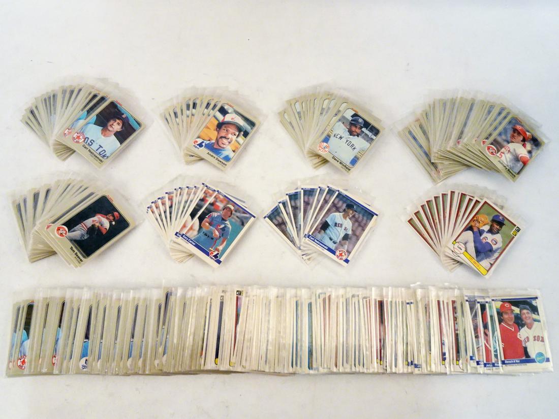 Hall of Famers Baseball Cards Grouping (1 of 1)
