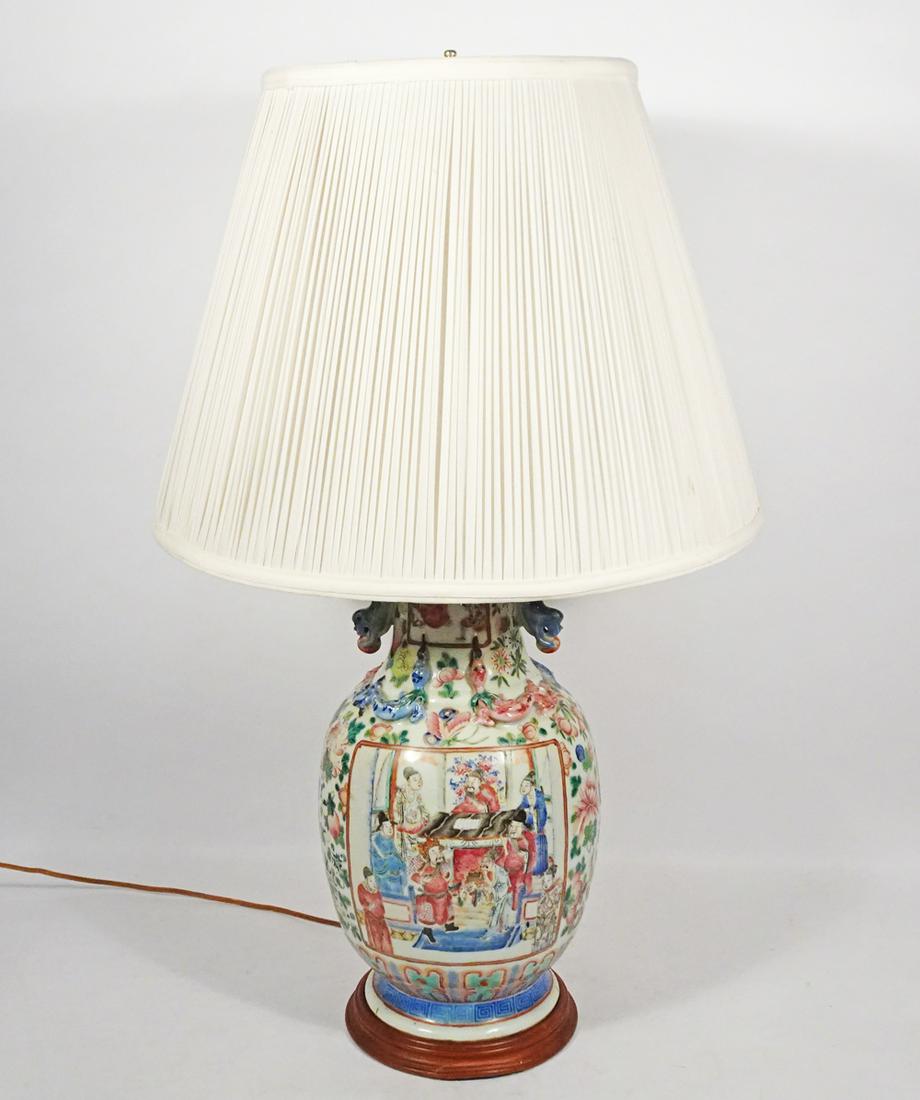 Chinese Export Rose Medallion Table Lamp (1 of 3)