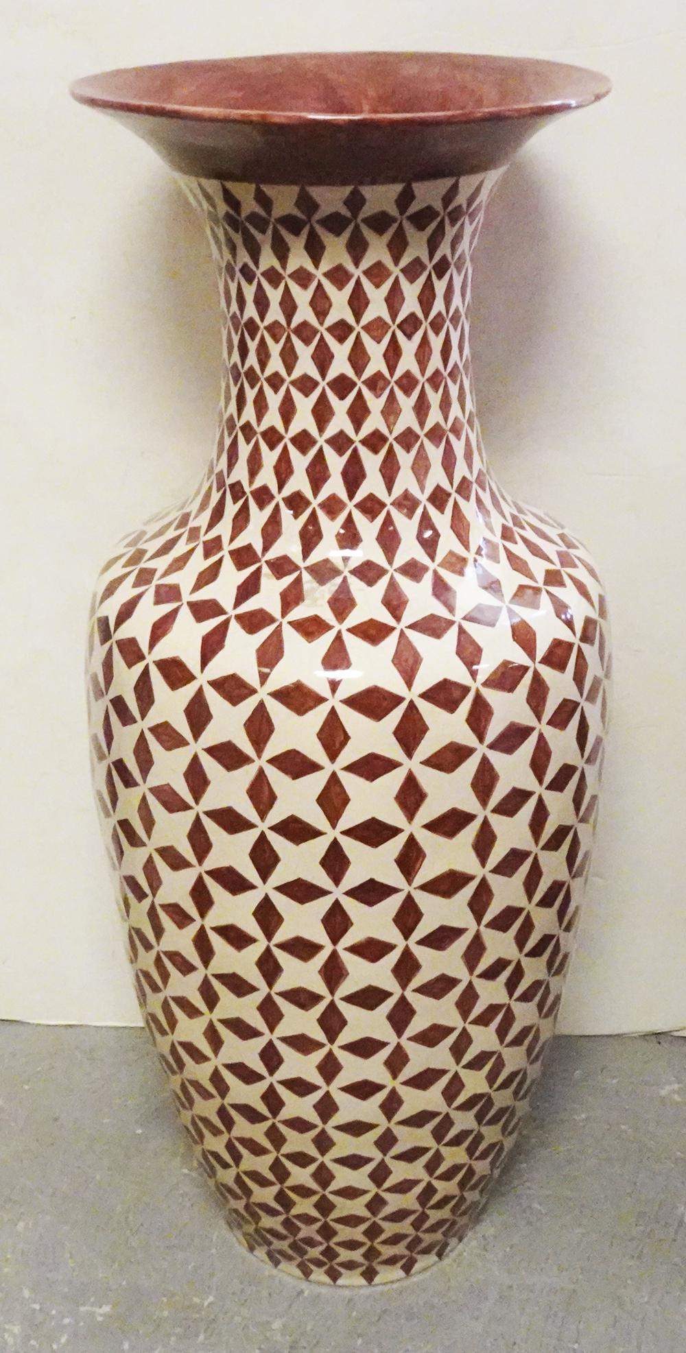 Italian Pottery Palace Vase (1 of 2)