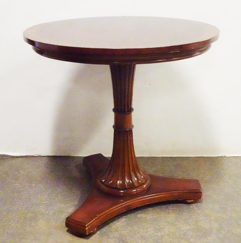 Ethan Allen Gueridon: Ethan Allen gueridon, reeded and fluted standard, 28" high x 28" x 30"