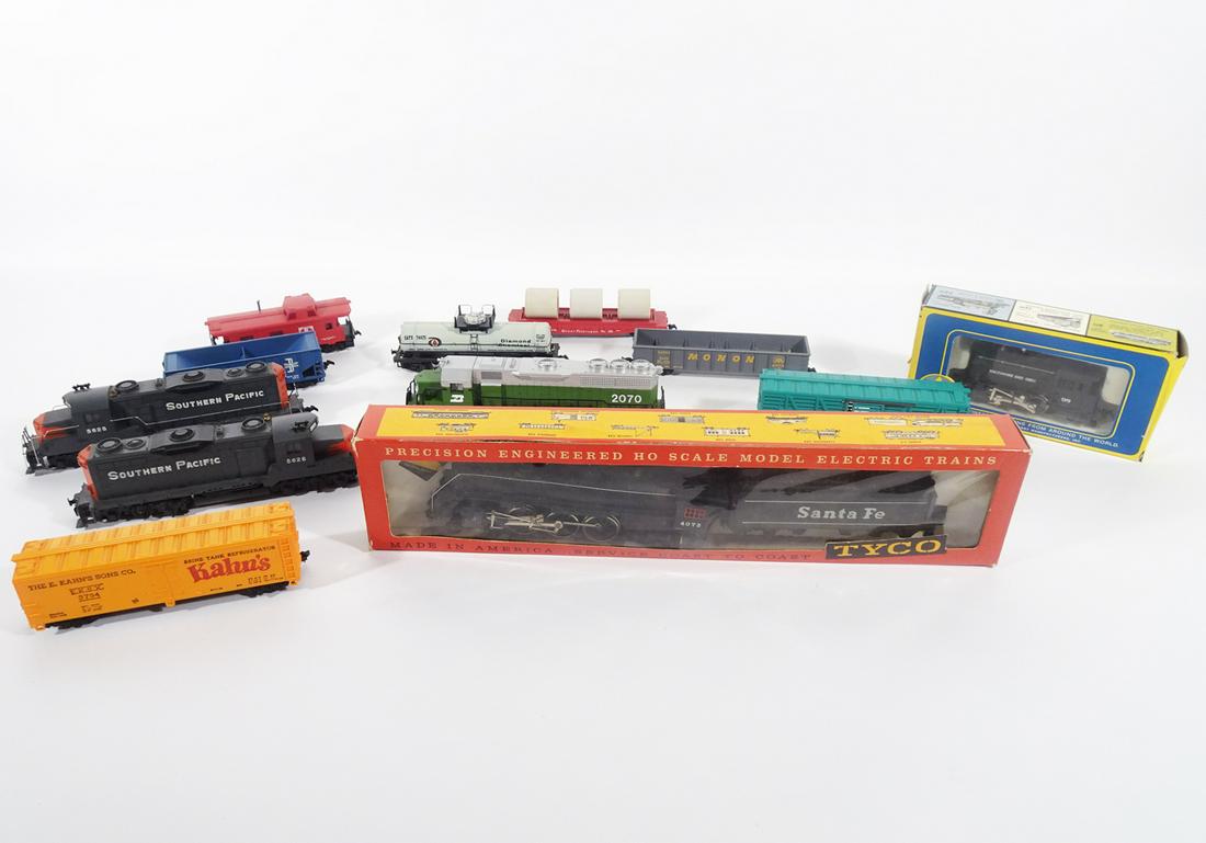 1970's-80's assorted HO gauge trains (1 of 3)