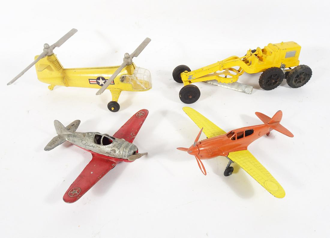 Four 1950's-60's Hubley die cast toys. (1 of 3)