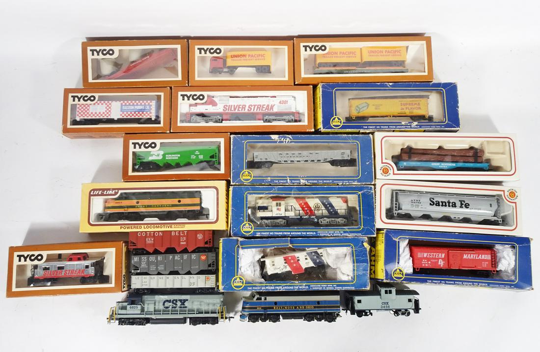 1970's-1990's HO gauge trains (1 of 2)