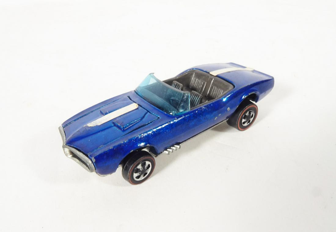 1960's blue Hot Wheels red line  Custom Camaro convertible(H.K.) (1 of 3)