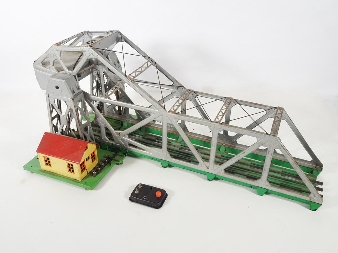 1940's Lionel O gauge #313 Bascule Bridge. (1 of 3)