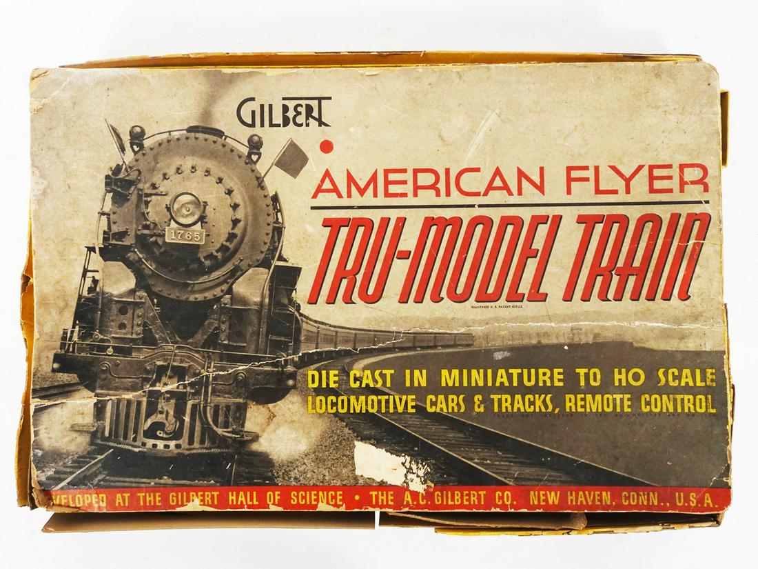 Late 1930's Gilbert American Flyer HO gauge freight set in original box. (1 of 4)