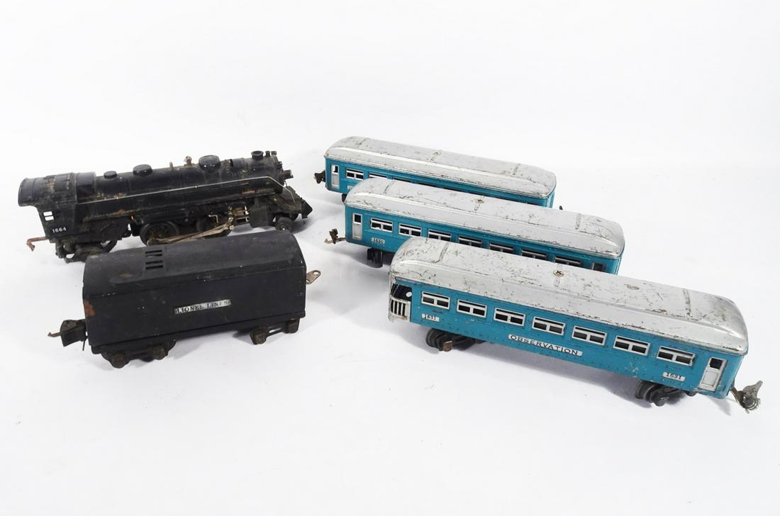 1930's Lionel O gauge passenger set. (1 of 3)