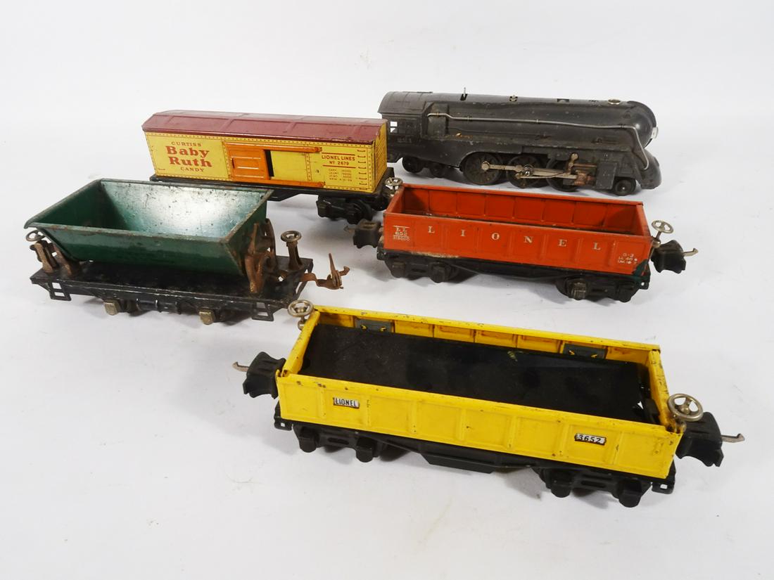 1930's Lionel O gauge trains. (1 of 4)