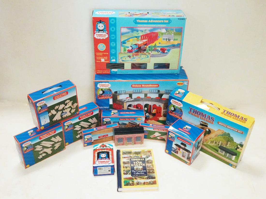 Large lot of Thomas the Tank Engine playset and accessories packs. (1 of 7)