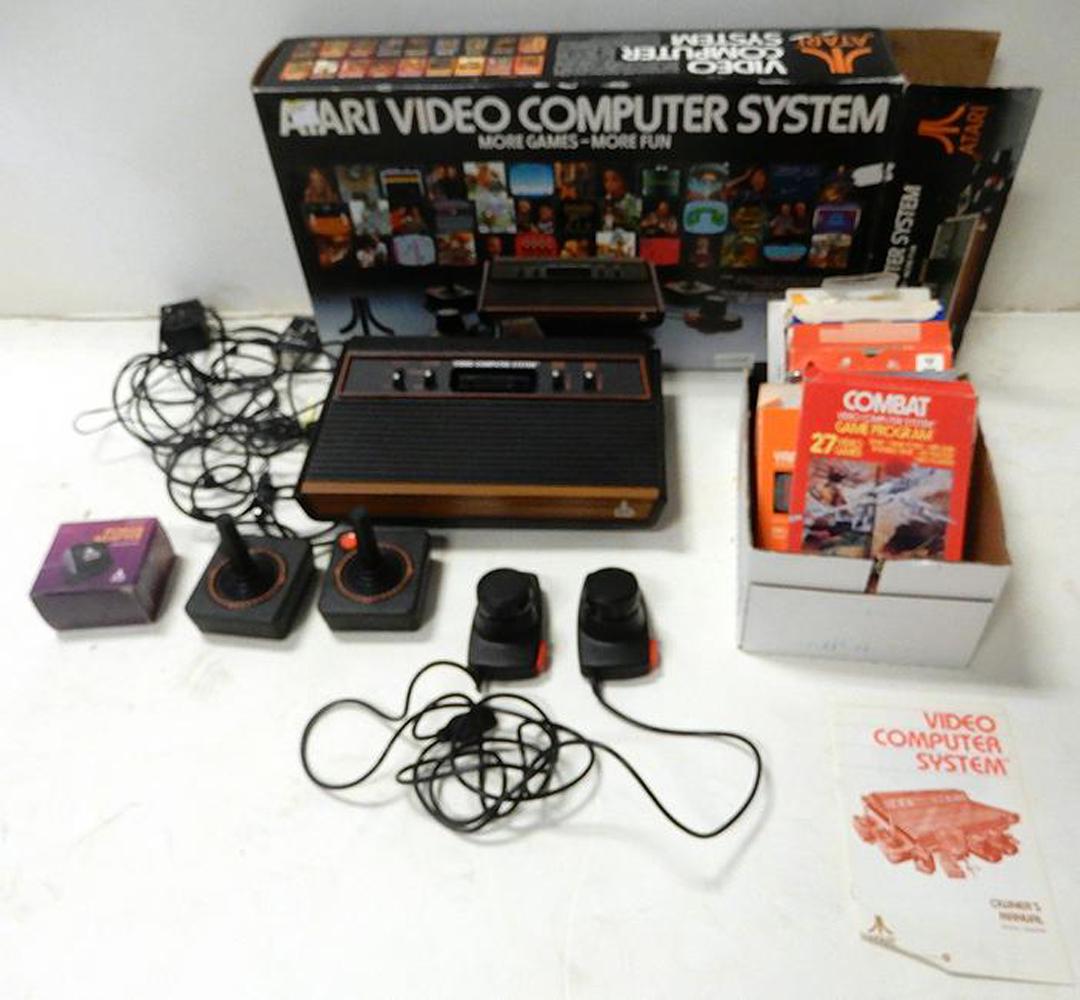 1980 Atari Video game system with eight games (1 of 2)